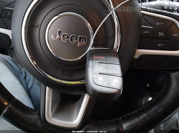 3C4NJDAB4JT135206 2018 JEEP COMPASS Black Dashboard view