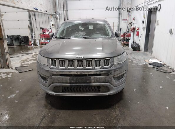 3C4NJDAB4JT135206 2018 JEEP COMPASS Black Rear interior view