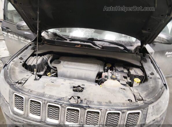 3C4NJDAB4JT135206 2018 JEEP COMPASS Black Rear view