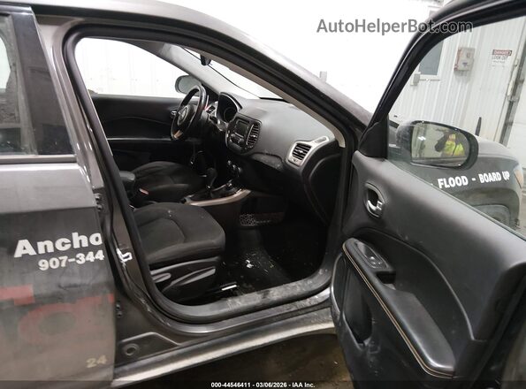 3C4NJDAB4JT135206 2018 JEEP COMPASS Black Front interior view