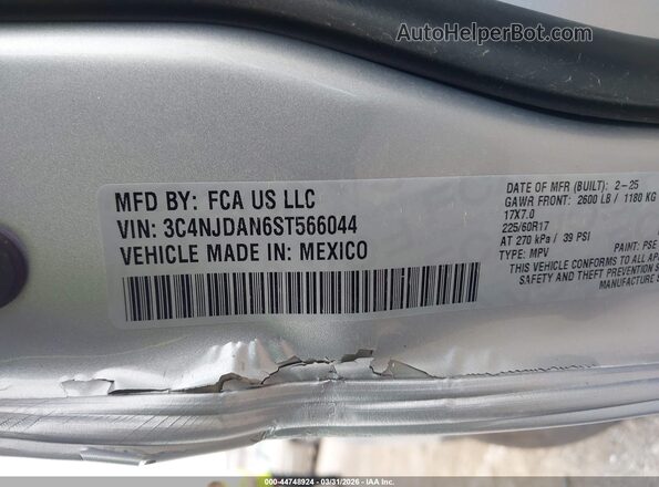 3C4NJDAN6ST566044 2025 JEEP COMPASS Silver ძრავის განყოფილების ხედი