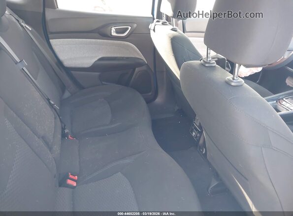 3C4NJDAN9RT175772 2024 JEEP COMPASS Blue Widok naklejki z numerem VIN