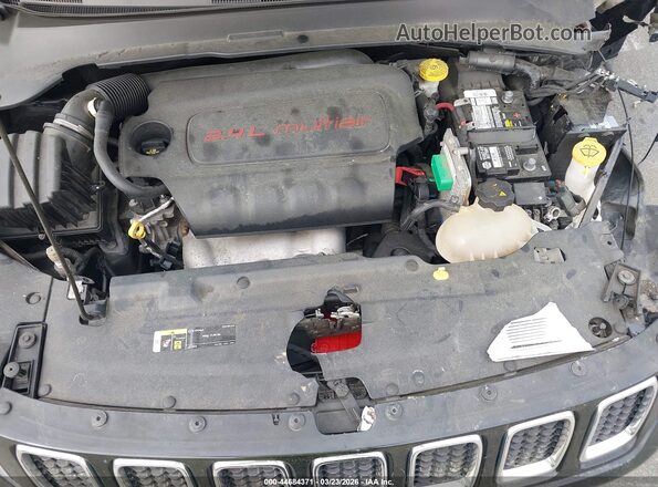 3C4NJDBB0LT112877 2020 JEEP COMPASS Черный Вид сзади