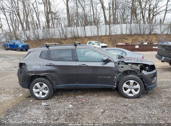 3C4NJDBB1KT756774 2019 JEEP COMPASS Gray Widok wnętrza z tyłu