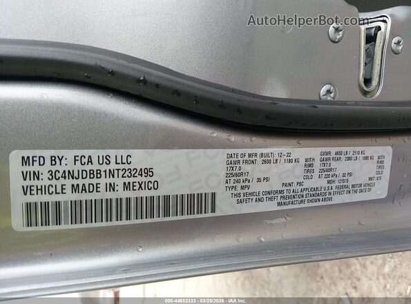 3C4NJDBB1NT232495 2022 JEEP COMPASS Silver ძრავის განყოფილების ხედი
