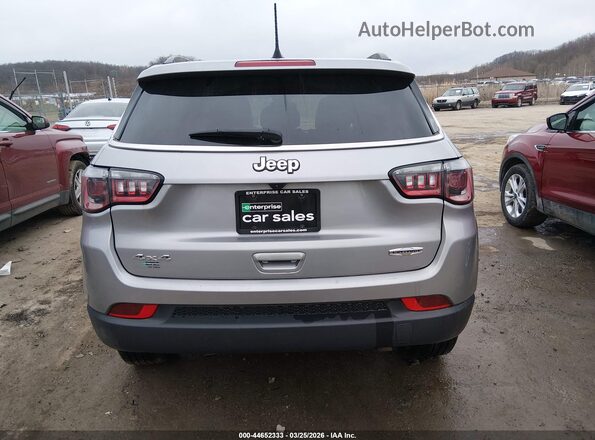 3C4NJDBB1NT232495 2022 JEEP COMPASS Silver 