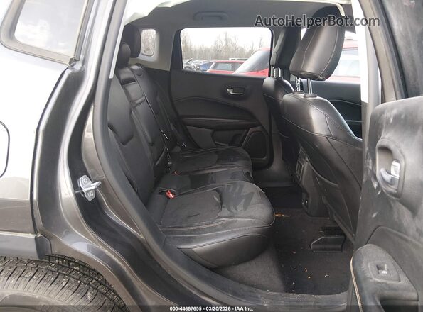 3C4NJDBB2JT154609 2018 JEEP COMPASS Gray 