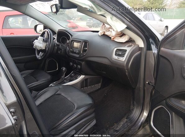 3C4NJDBB2JT154609 2018 JEEP COMPASS Gray 