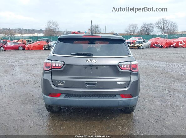 3C4NJDBB4JT161870 2018 JEEP COMPASS Gray 
