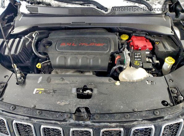 3C4NJDBB5MT503105 2021 JEEP COMPASS Gray Widok komory silnika