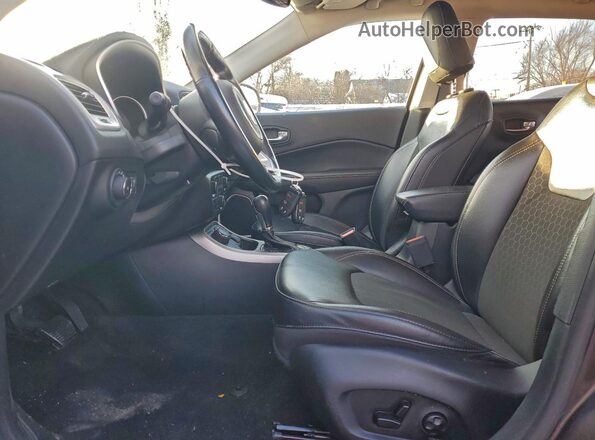 3C4NJDBB5MT503105 2021 JEEP COMPASS Gray Widok wnętrza z przodu