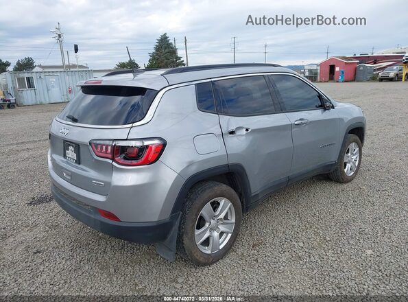 3C4NJDBB8NT101936 2022 JEEP COMPASS Silver უკანა მარჯვენა