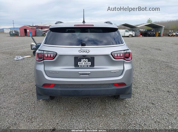 3C4NJDBB8NT101936 2022 JEEP COMPASS Silver 