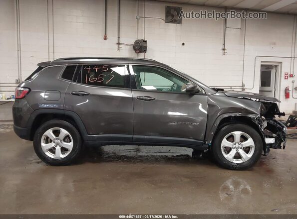 3C4NJDBB9LT132674 2020 JEEP COMPASS Gray Вид задньої частини салону