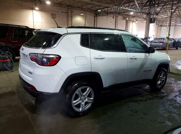 3C4NJDBN4PT553038 2023 JEEP COMPASS White Tył prawy