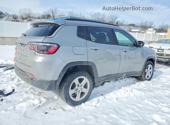 3C4NJDBN4PT560040 2023 JEEP COMPASS Silver 