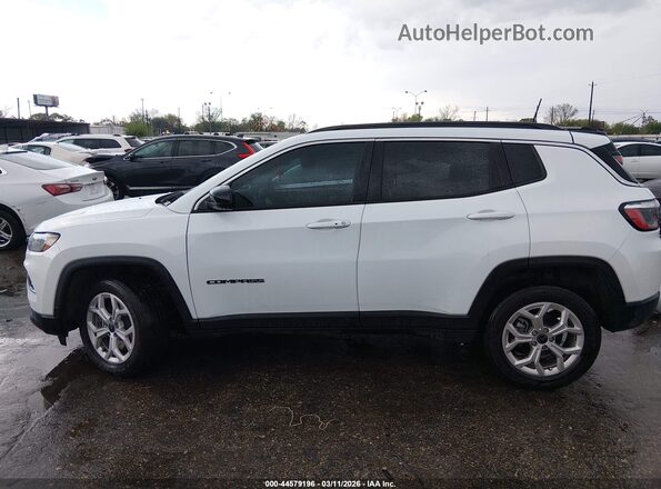 3C4NJDBN4ST529945 2025 JEEP COMPASS White Vista interior de 360 grados