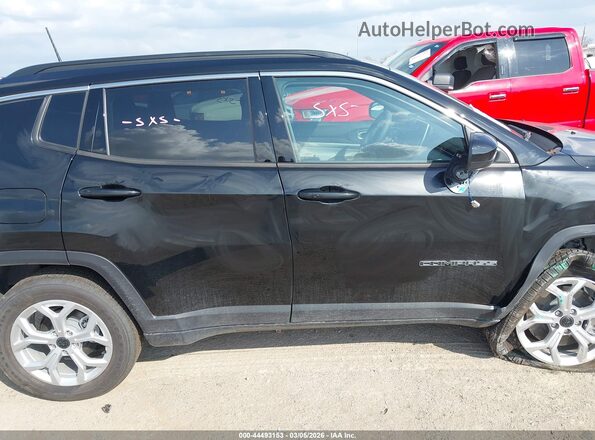 3C4NJDBN5TT198505 2026 JEEP COMPASS Black Rear interior view