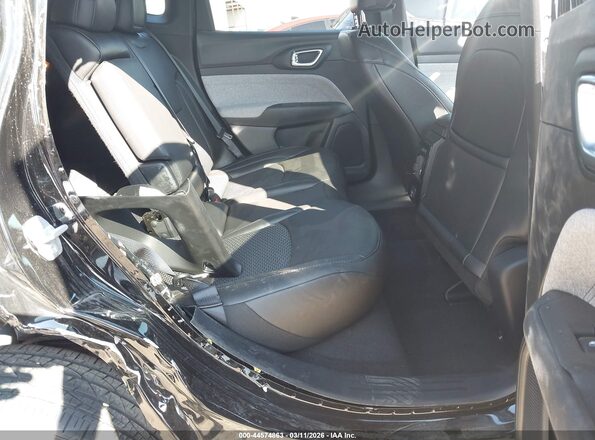 3C4NJDBN8ST581823 2025 JEEP COMPASS Black Vista de la etiqueta del VIN