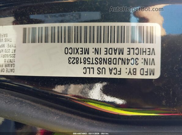 3C4NJDBN8ST581823 2025 JEEP COMPASS Black Vista del compartimento del motor