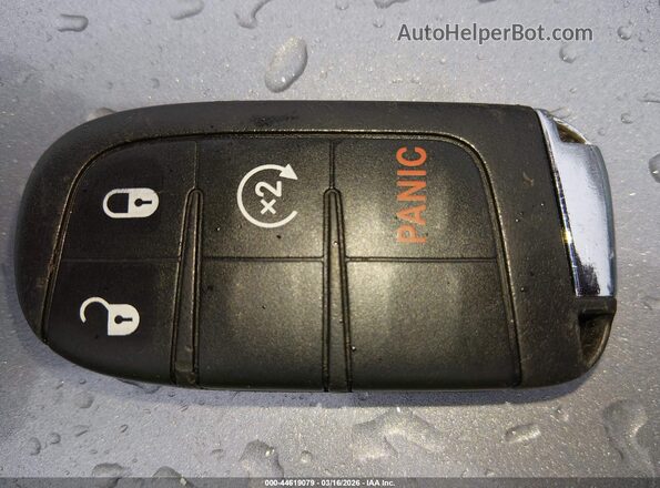 3C4NJDCB1HT680867 2017 JEEP NEW COMPASS Silver Dashboard view