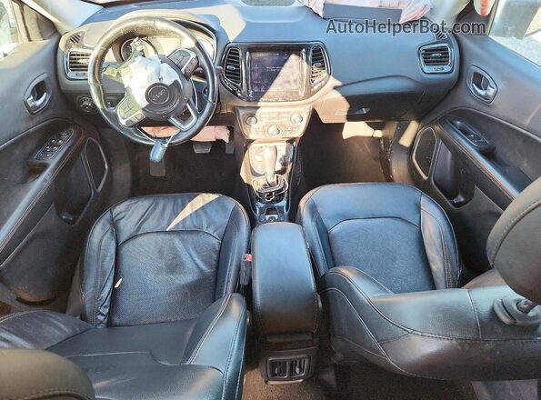 3C4NJDCB1MT527769 2021 JEEP COMPASS Gray Vista del salpicadero