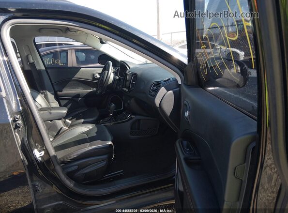3C4NJDCB2LT233778 2020 JEEP COMPASS Black 