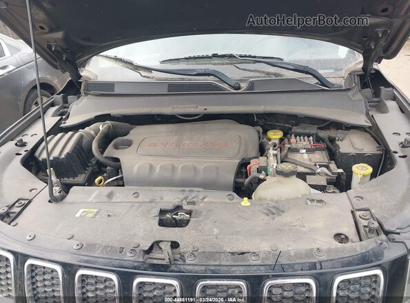 3C4NJDCBXJT283602 2018 JEEP COMPASS Black 