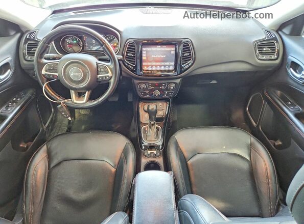 3C4NJDCBXMT520349 2021 JEEP COMPASS Blue Vista del salpicadero