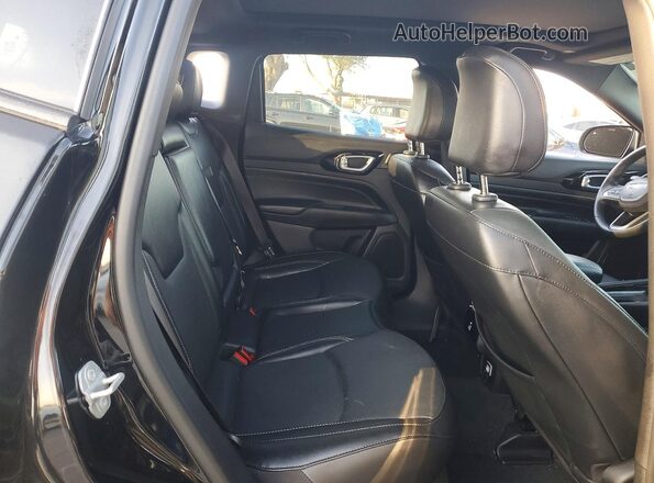 3C4NJDCN1PT567574 2023 JEEP COMPASS Черный Вид задней части салона