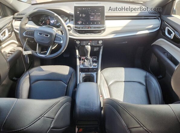 3C4NJDCN1ST511126 2025 JEEP COMPASS Silver წინა პანელის ხედი