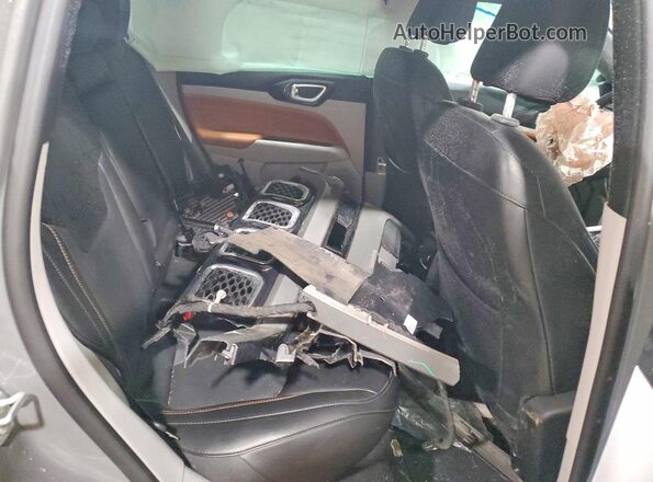 3C4NJDCN2PT551125 2023 JEEP COMPASS Gray Rear interior view