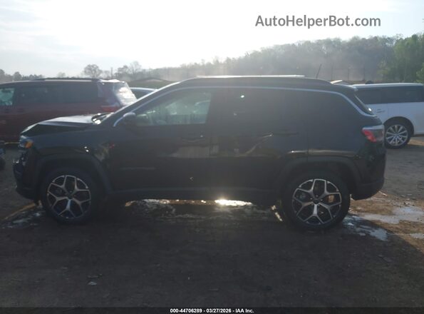 3C4NJDCN3ST560702 2025 JEEP COMPASS Black 360 interior view
