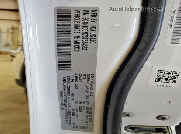 3C4NJDCN7ST584582 2025 JEEP COMPASS White VIN կոդի պիտակի տեսք