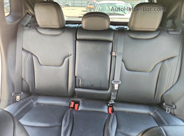 3C4NJDCN9ST512976 2025 JEEP COMPASS White Вид задніх сидінь