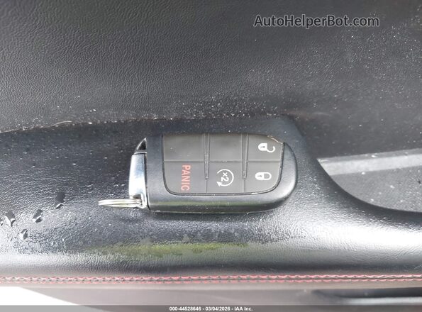 3C4NJDDB0MT588836 2021 JEEP COMPASS Blue Dashboard view
