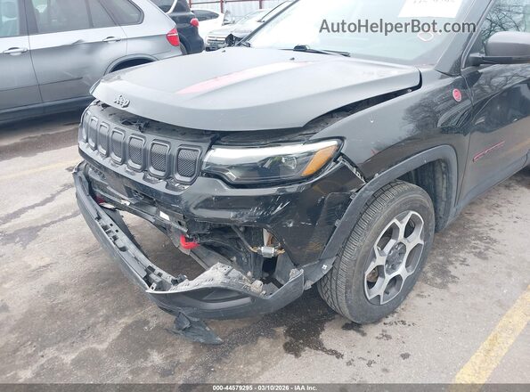 3C4NJDDB0NT191290 2022 JEEP COMPASS Black Widok z przodu