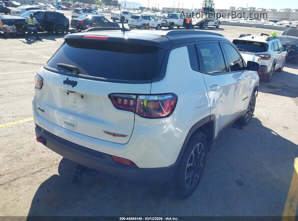3C4NJDDB3KT668970 2019 JEEP COMPASS White Tył prawy