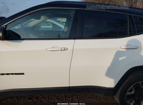 3C4NJDDB5HT630746 2017 JEEP NEW COMPASS White სალონის 360-გრადუსიანი ხედი