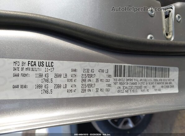 3C4NJDDB7JT232055 2018 JEEP COMPASS Silver Widok komory silnika