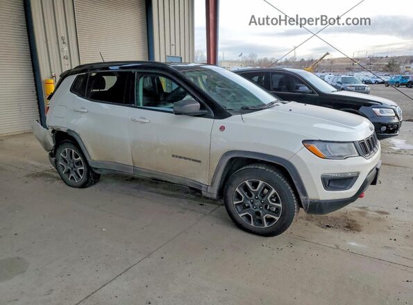 3C4NJDDB8MT598224 2021 JEEP COMPASS Белый Передняя правая четверть