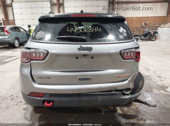 3C4NJDDBXKT752512 2019 JEEP COMPASS Gray 