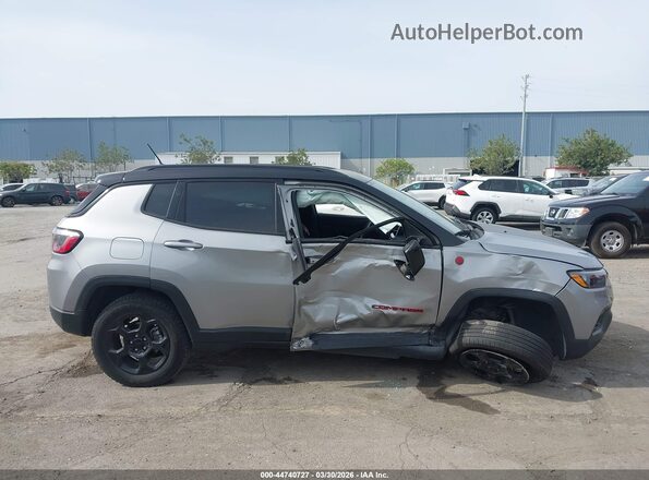 3C4NJDDN2PT566772 2023 JEEP COMPASS Silver Vista del cuadro de instrumentos