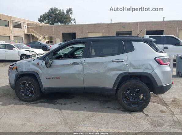 3C4NJDDN2PT566772 2023 JEEP COMPASS Silver Vista interior trasera