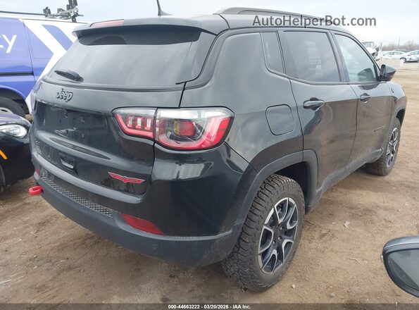 3C4NJDDN9RT101635 2024 JEEP COMPASS Black Trasero derecho