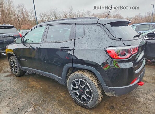 3C4NJDDN9ST570021 2025 JEEP COMPASS Black Задня ліва чверть