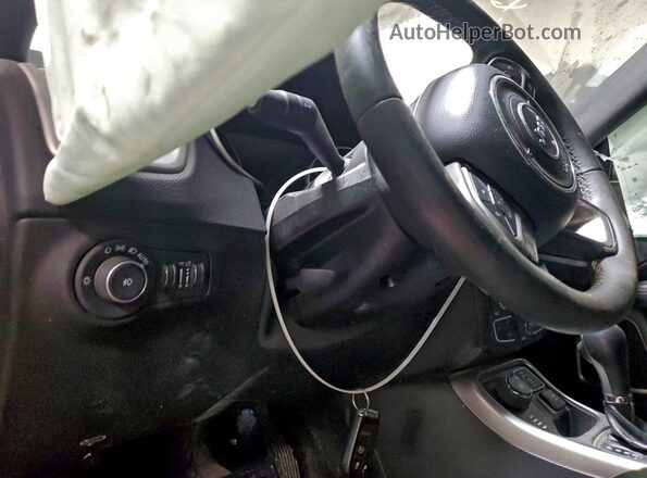 3C4NJDEB2MT600807 2021 JEEP COMPASS Красный Вид щитка приборов