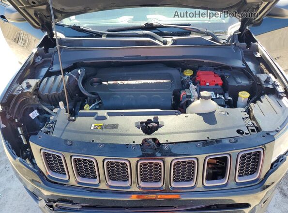 3C4NJDEB9MT590132 2021 JEEP COMPASS Black ძრავის განყოფილების ხედი