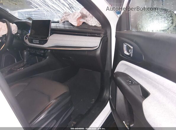 3C4NJDFN9PT558522 2023 JEEP COMPASS White Սալոնի դիմացի տեսք