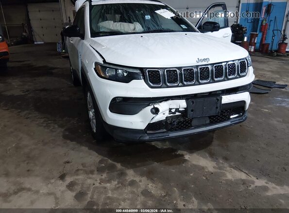 3C4NJDFN9PT558522 2023 JEEP COMPASS White Դիմացի տեսք